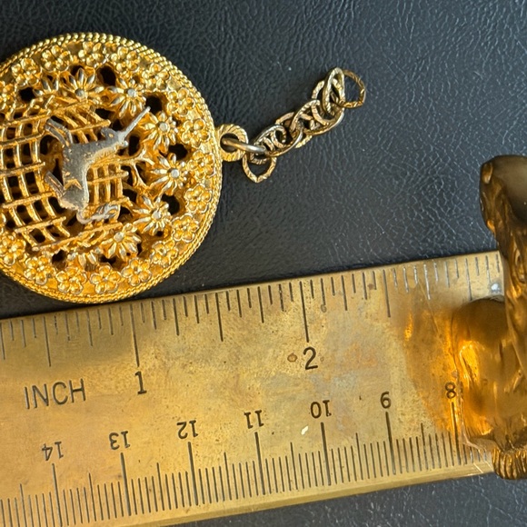 Vintage gold tone filigree Corday unicorn in captivity perfume locket pendant - Picture 7 of 8